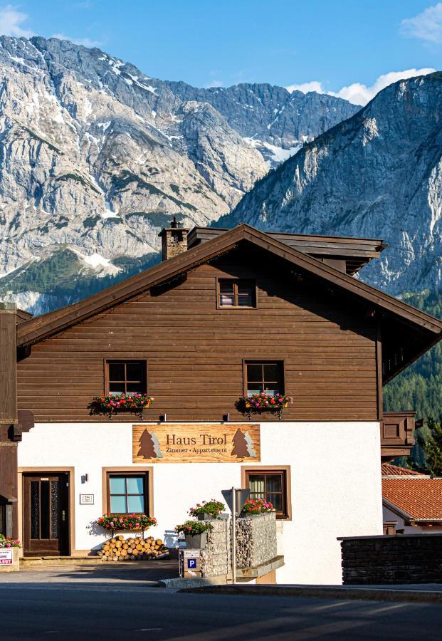 Haus Tirol Ehrwald Hotel Exterior photo